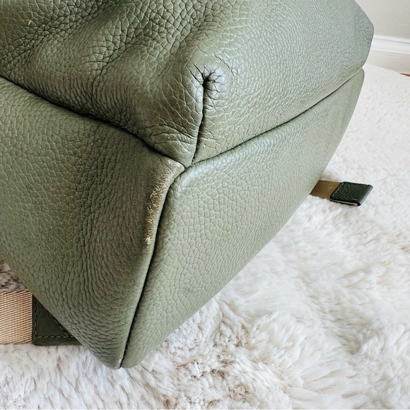 Michael Kors Army Green Leather Backpack with golden chain - Picture 6 of 10